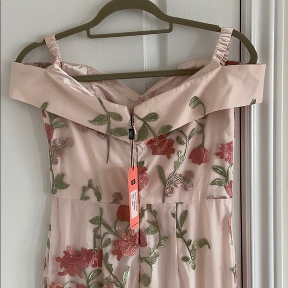 NWT Chi Chi London Floral Dress - Picture 9 of 10